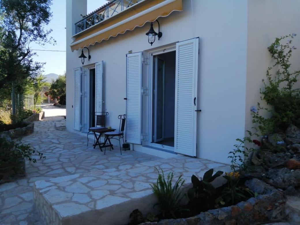 Appartement In Olive Groove House Peloponnesos Western Mani Kalianeika Dış mekan fotoğraf
