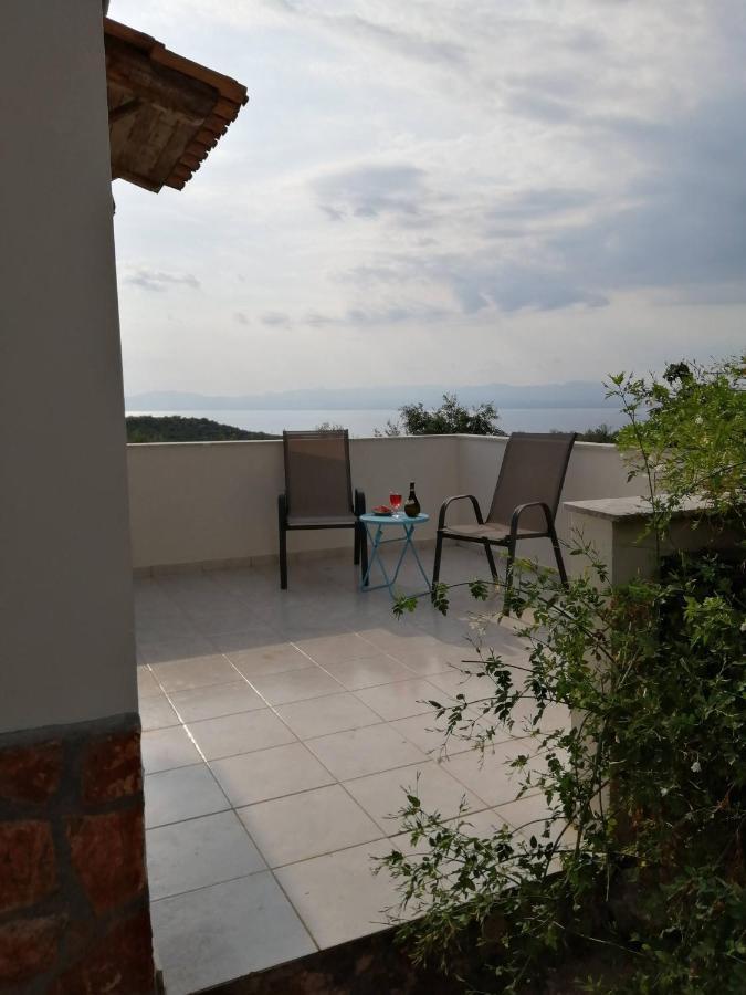 Appartement In Olive Groove House Peloponnesos Western Mani Kalianeika Dış mekan fotoğraf